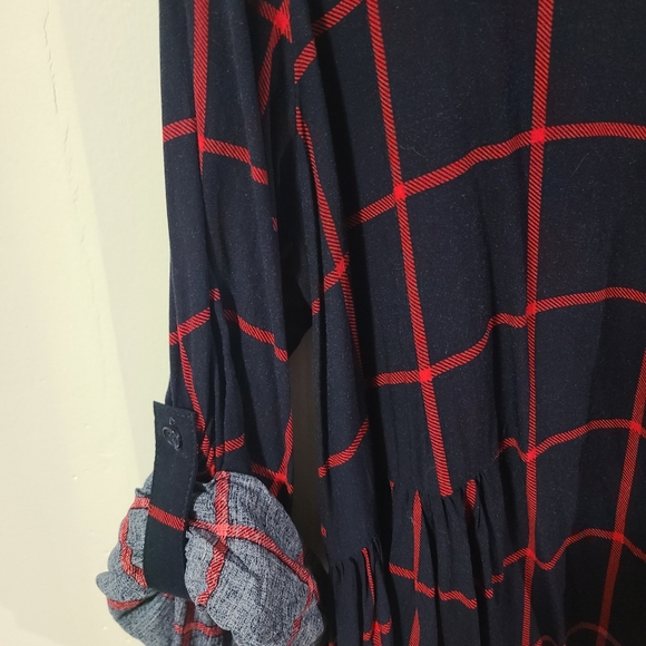 High Low Plaid Blouse - Picture 4 of 6